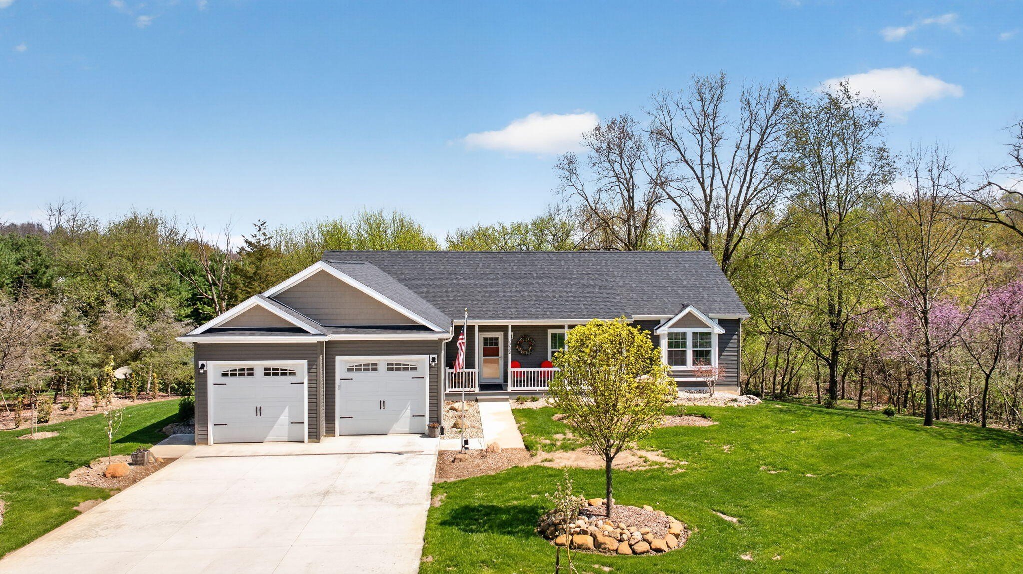 Single Family 4BR 3BA - 14840 Killorglin Lane, Cement City, MI