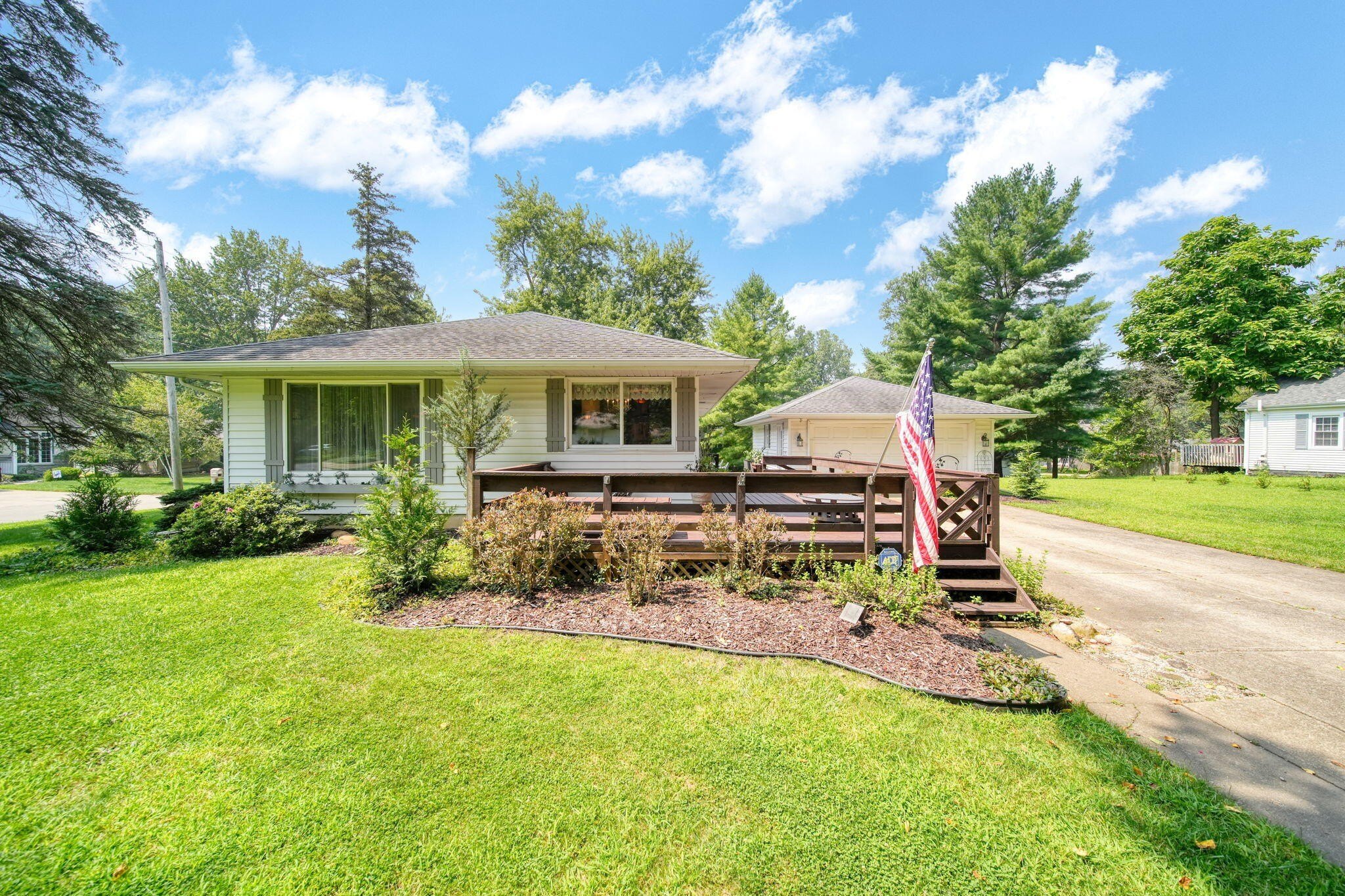 Single Family 3BR 2BA - 6126 Crest Road, Jackson, MI
