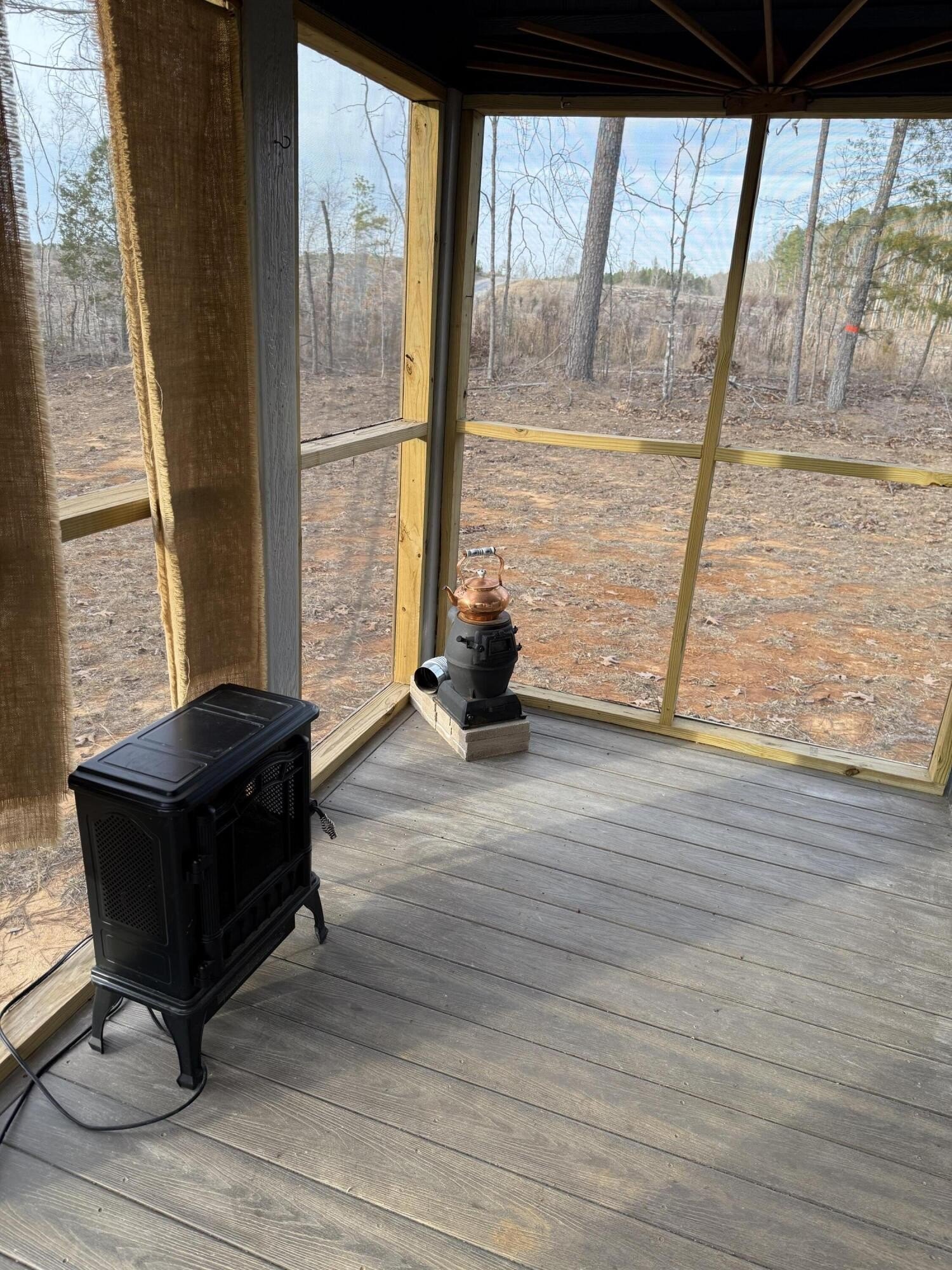 Single Family 1BR 1BA - 1254 County Road 7, Hickory Flat, MS