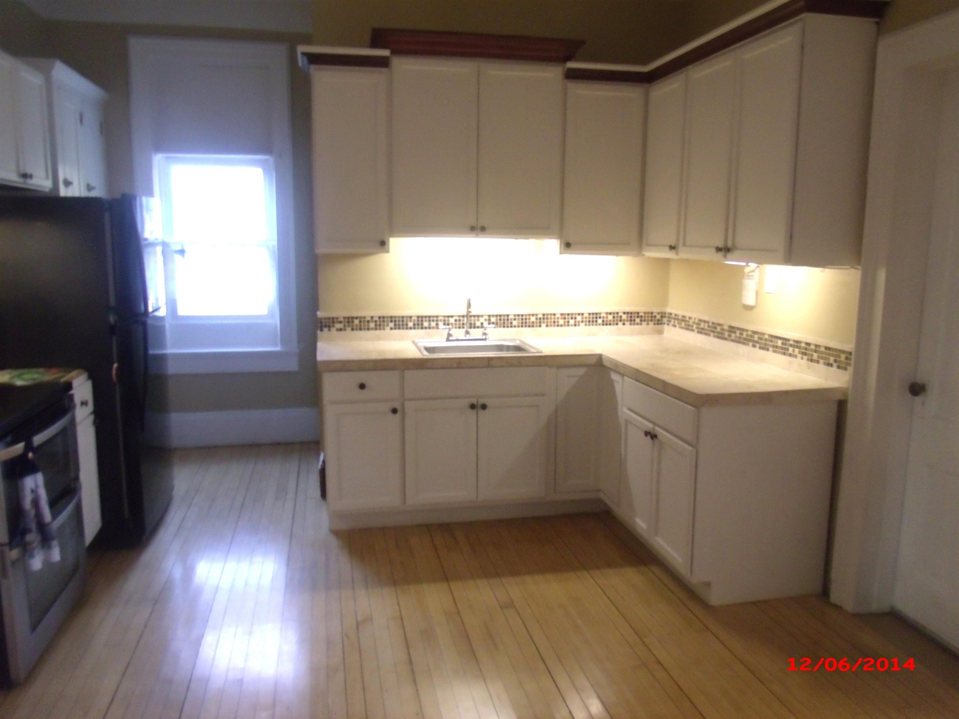 330 W Main St  