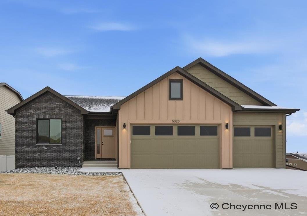 Single Family 4BR 3BA - 5323 SULLIVAN ST, Cheyenne, WY