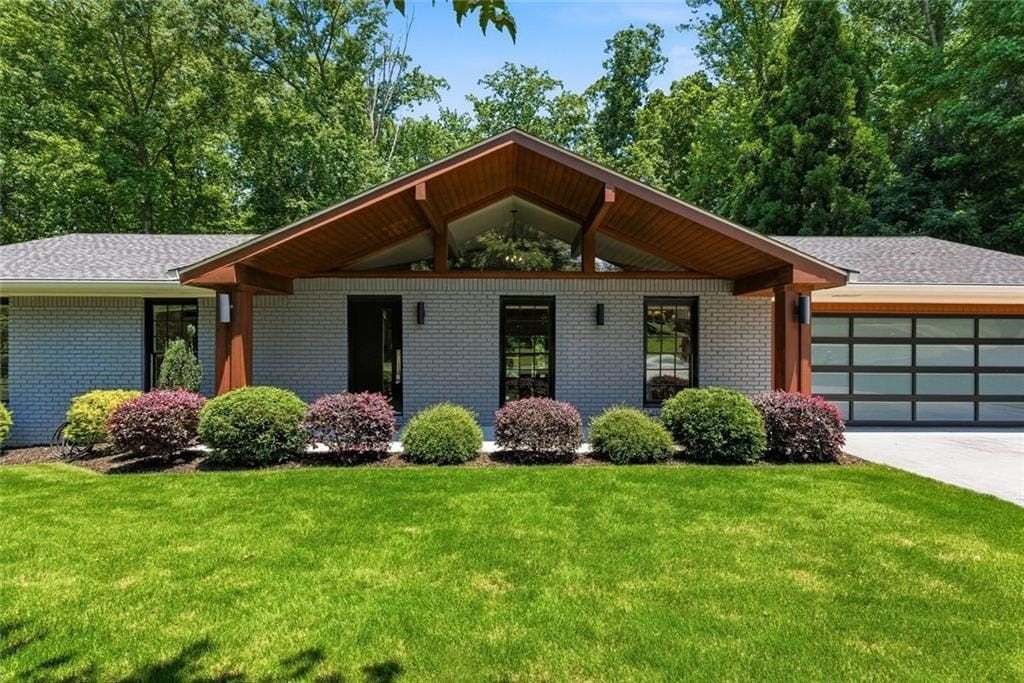 Single Family 3BR 4BA - 225 Jayne Ellen Way, Alpharetta, GA