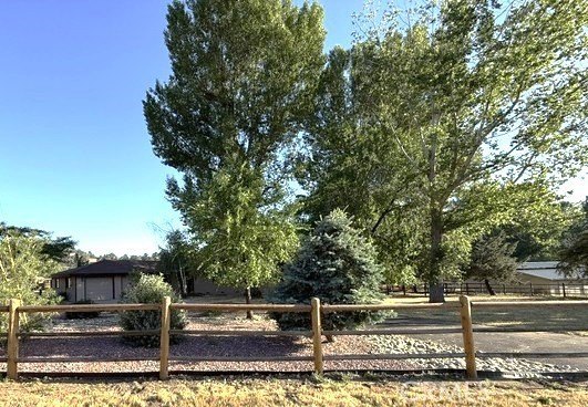 Single Family 3BR 3BA - 26931 Columbia Way, Tehachapi, CA