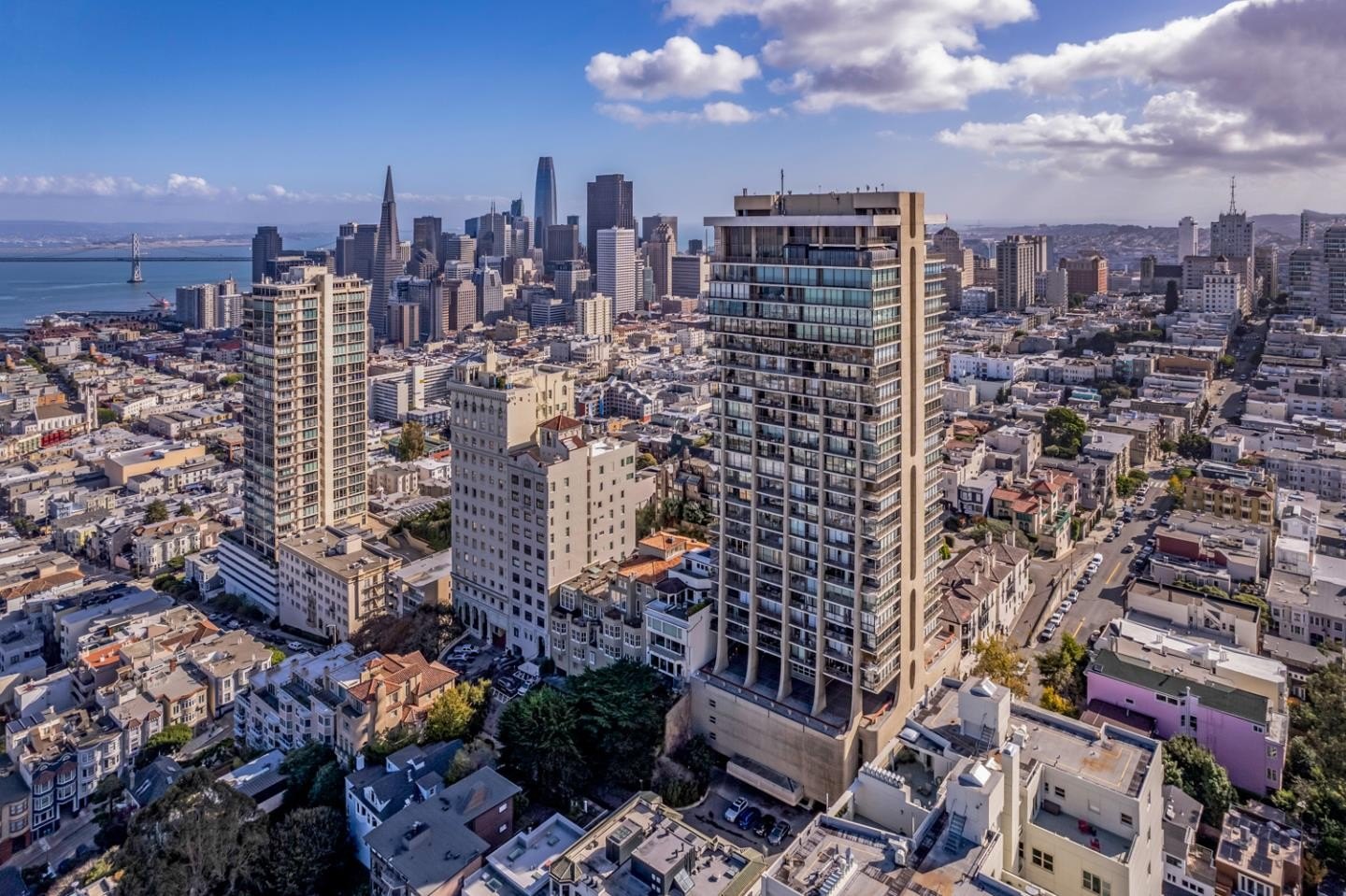 999 Green St Unit 1205  