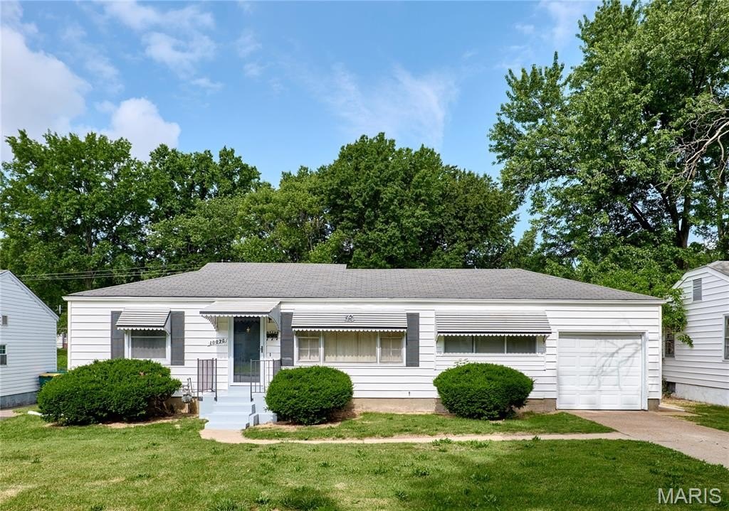 Single Family 2BR 2BA - 10075 Coburg Lands Drive, St Louis, MO