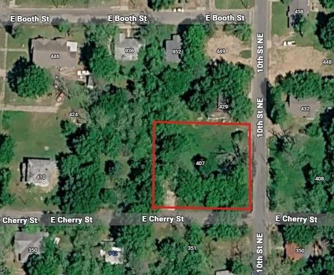 Plots and Land - 407 NE 10th Street, Paris, TX