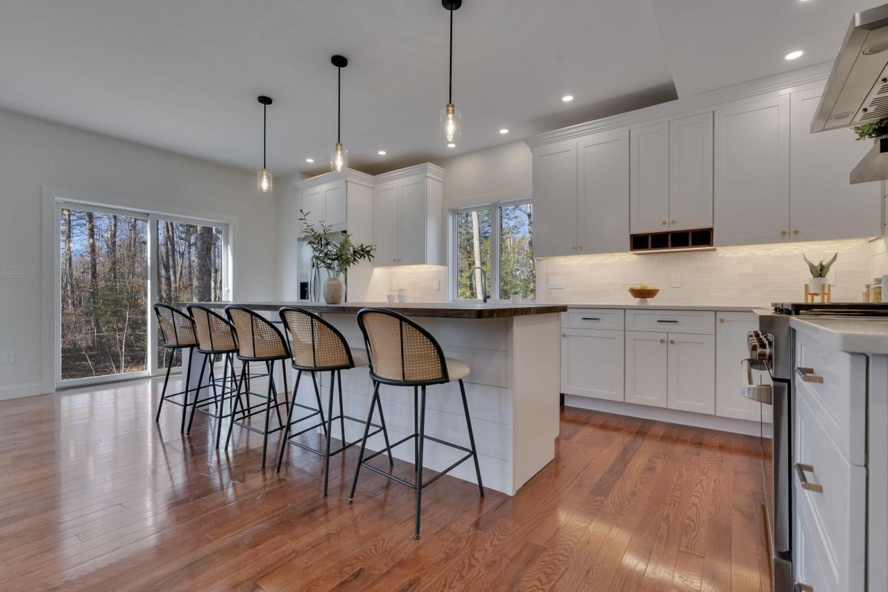 Single Family 3BR 2BA - 285 Long Swamp Road, Berwick, ME