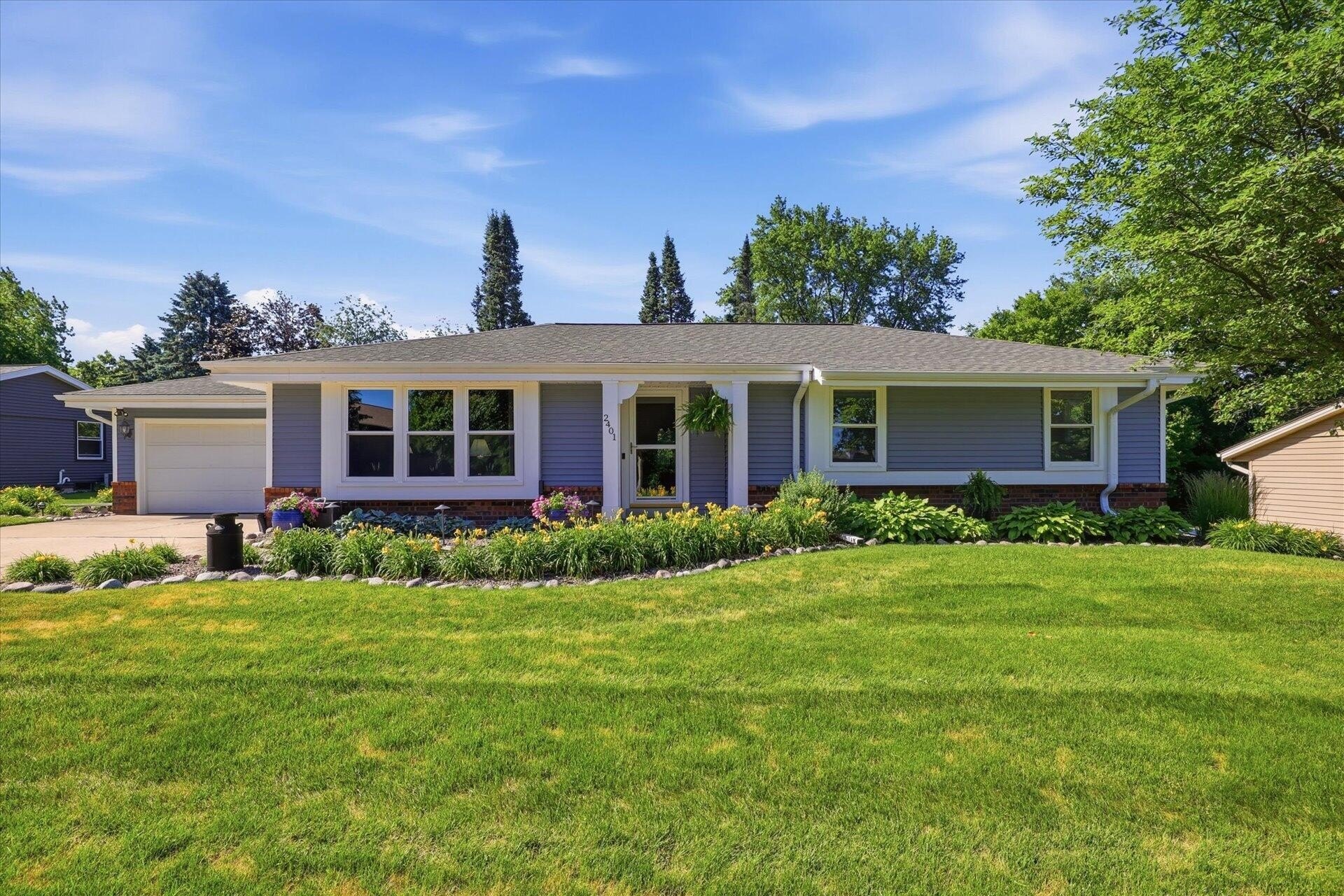 Other 3BR 2BA - 2401 Pendleton Pl, Waukesha, WI