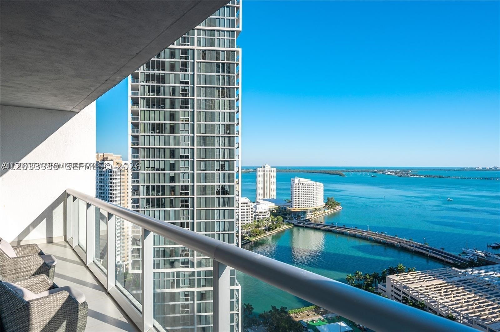 Condo 2BR 1BA - 485 Brickell Ave, Miami, FL