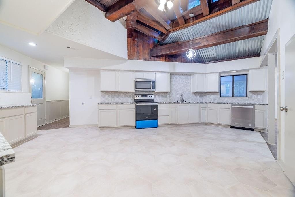 Single Family 3BR 2BA - 598 Stagecoach Trail, Denison, TX