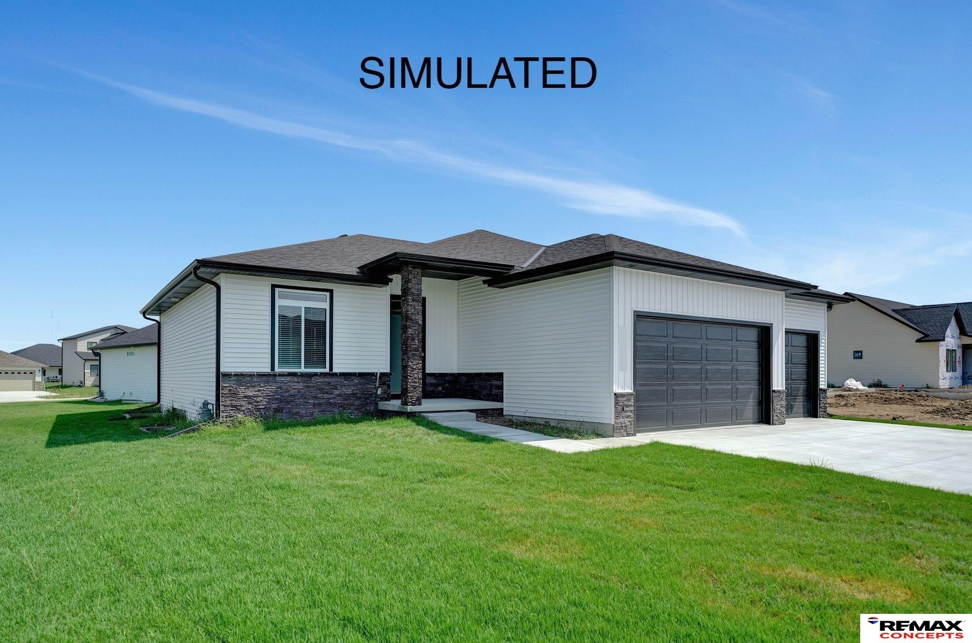 Single Family 4BR 3BA - 815 Regiment Road, Lincoln, NE
