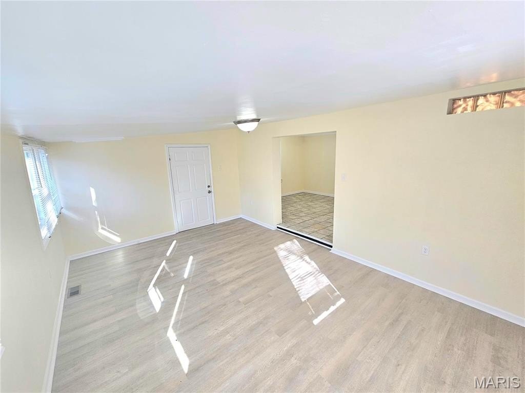Single Family 4BR 1BA - 1372 Heydt Avenue, St Louis, MO
