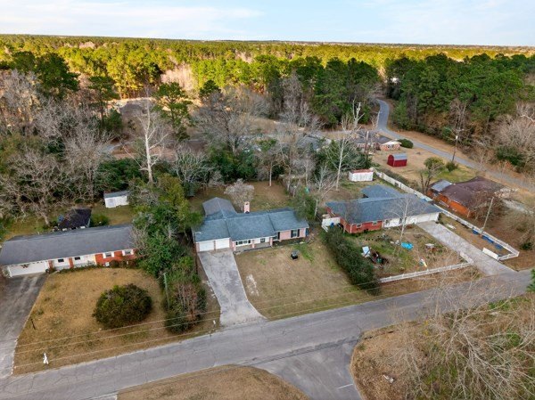 Single Family 4BR 3BA - 131 Hampton Rd, Picayune, MS