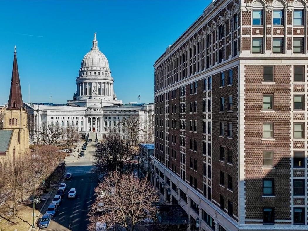 Condo 1BR 1BA - 123 W Washington Avenue, Madison, WI