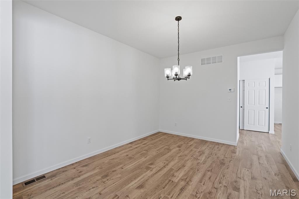 Single Family 4BR 3BA - 2308 Heatherfield Drive, Rolla, MO