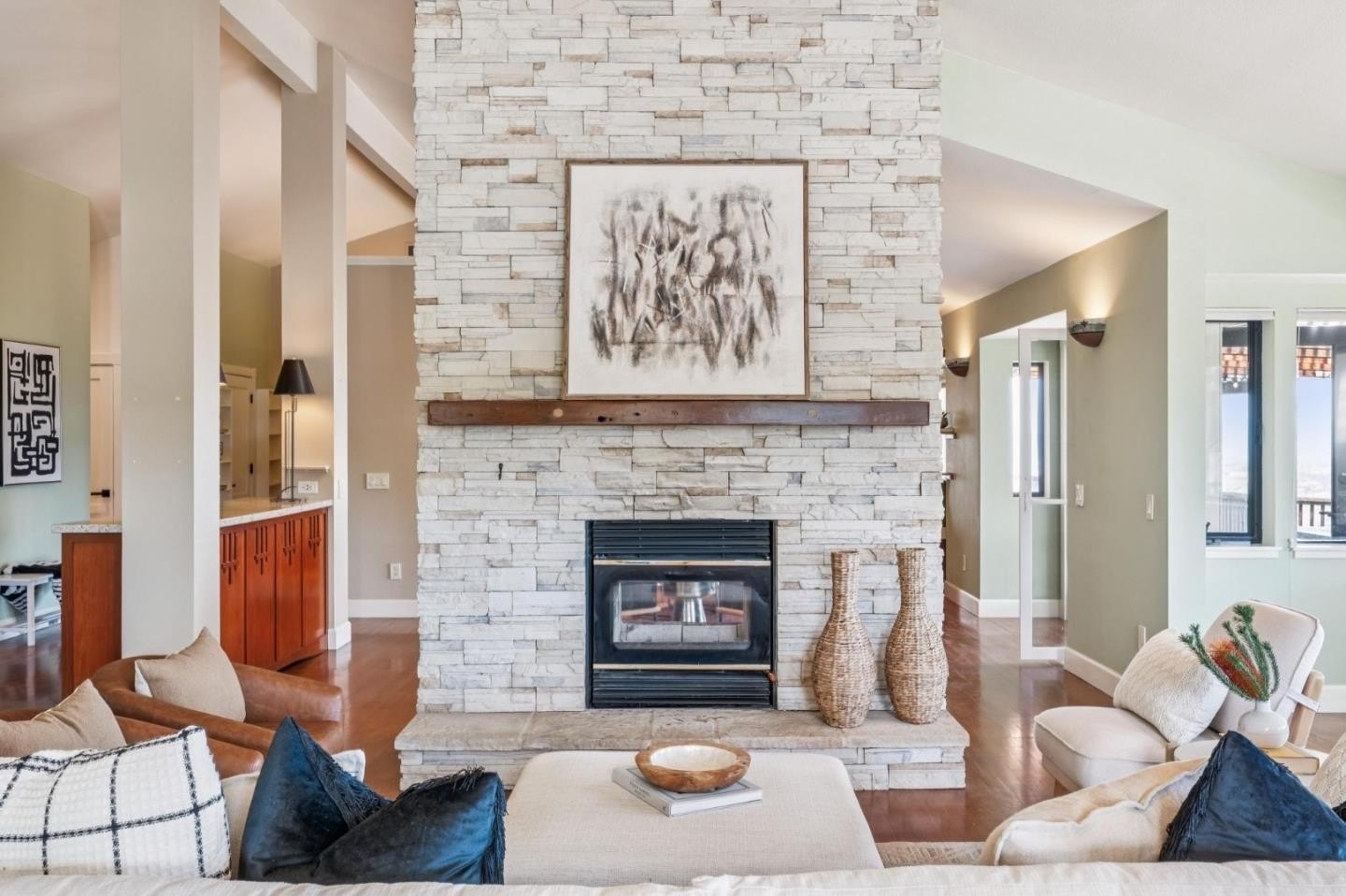 Single Family 4BR 4BA - 26245 Rinconada DR, CARMEL VALLEY, CA