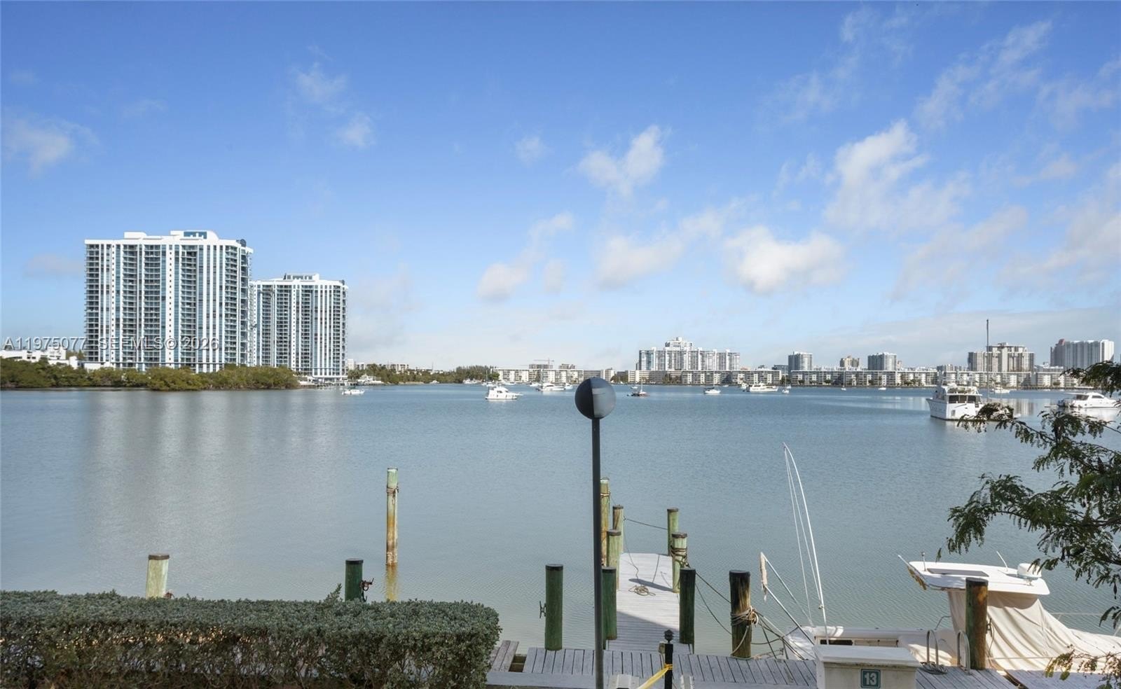 Condo 2BR 2BA - 16558 NE 26th Ave, North Miami Beach, FL