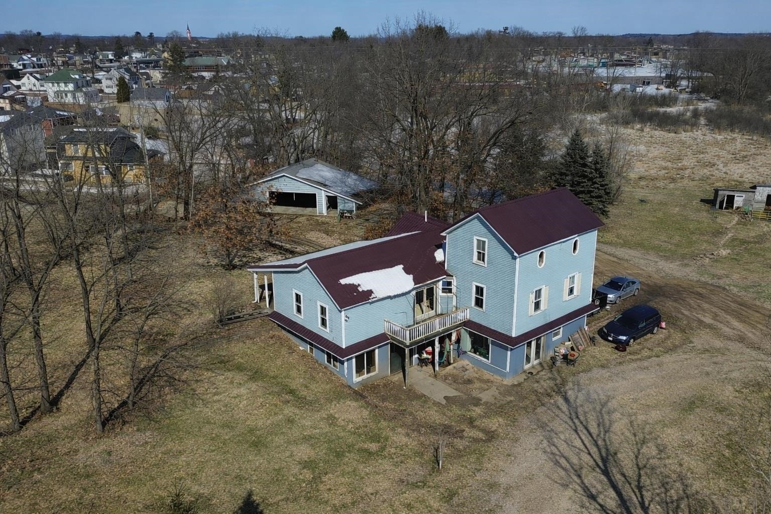 Single Family 4BR 2BA - 215 E Logan Street, Tomah, WI