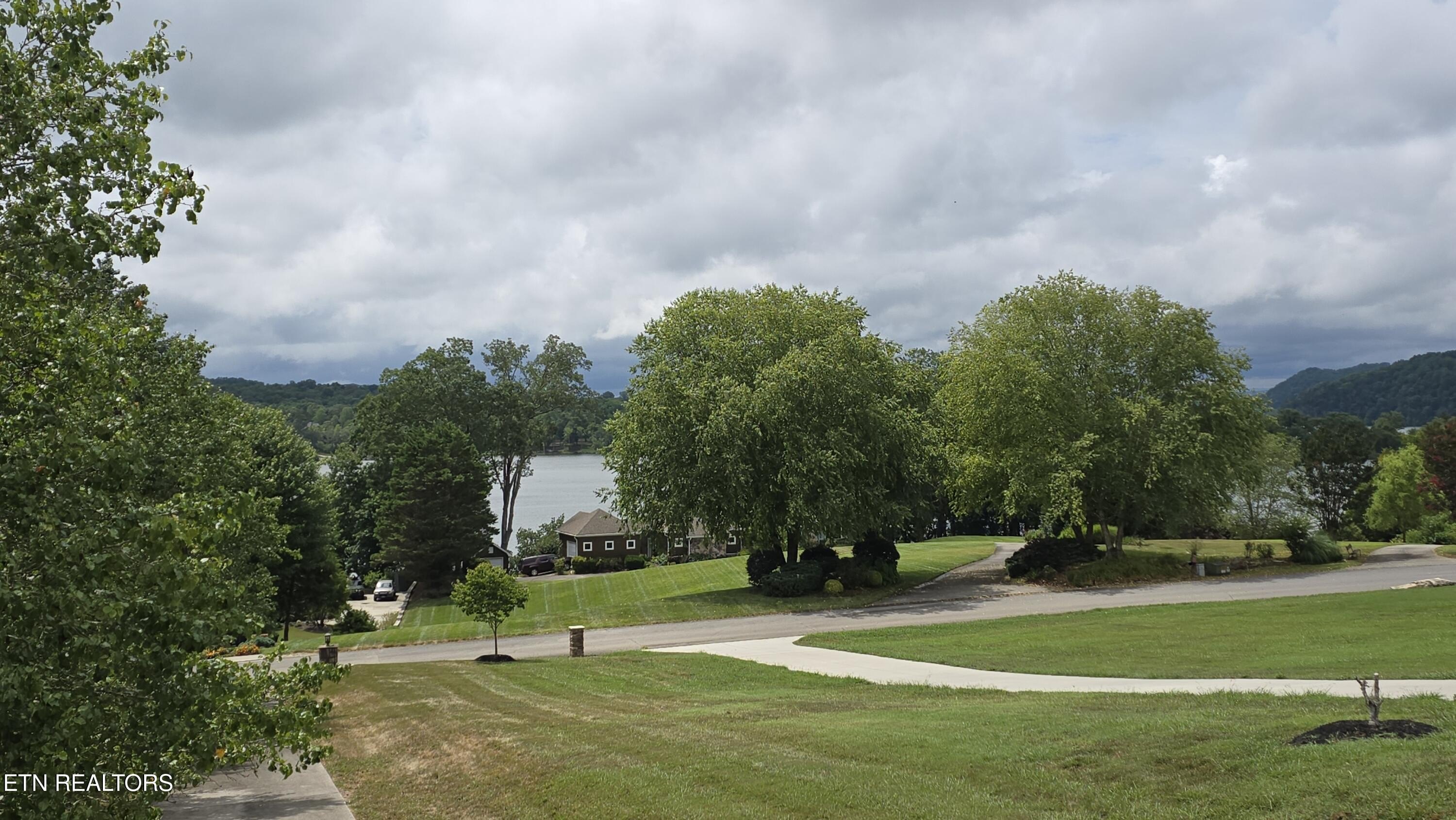Single Family 3BR 3BA - 135 Marble Bluff Drive, Kingston, TN