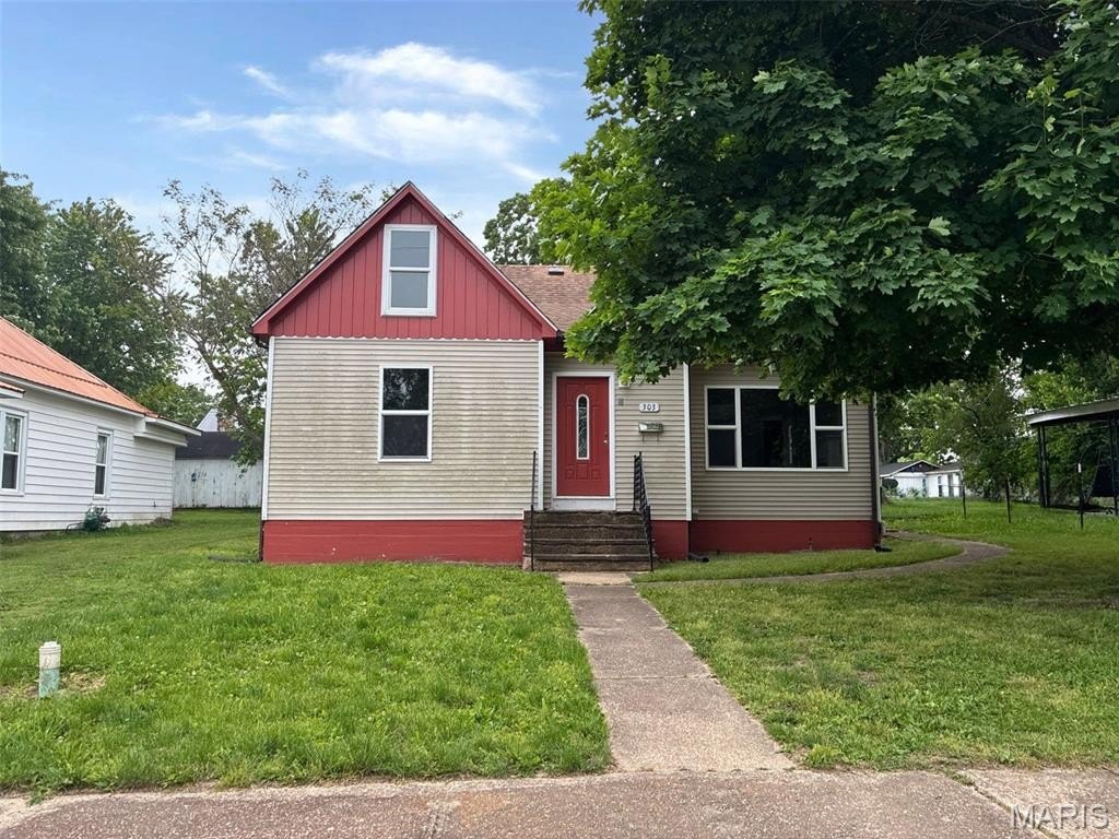 Single Family 3BR 2BA - 303 W 8th Street, Salem, MO