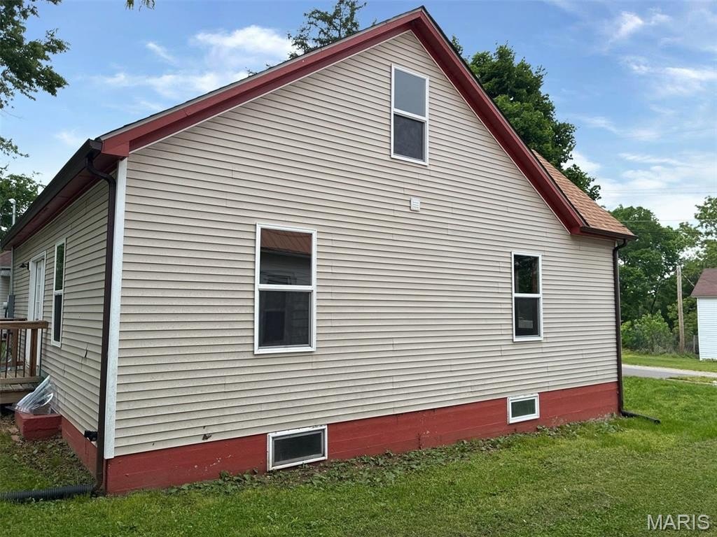 Single Family 3BR 2BA - 303 W 8th Street, Salem, MO
