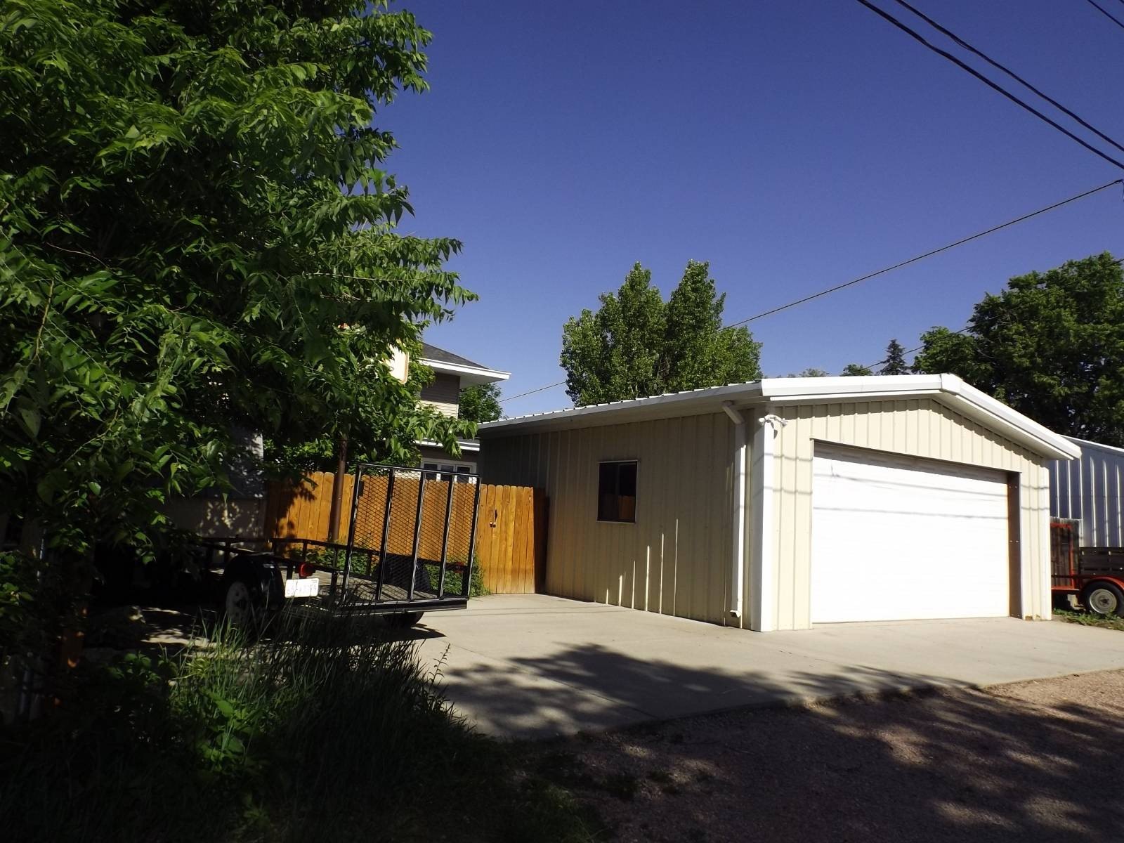 Single Family 3BR 3BA - 807  Laramie, Alliance, NE