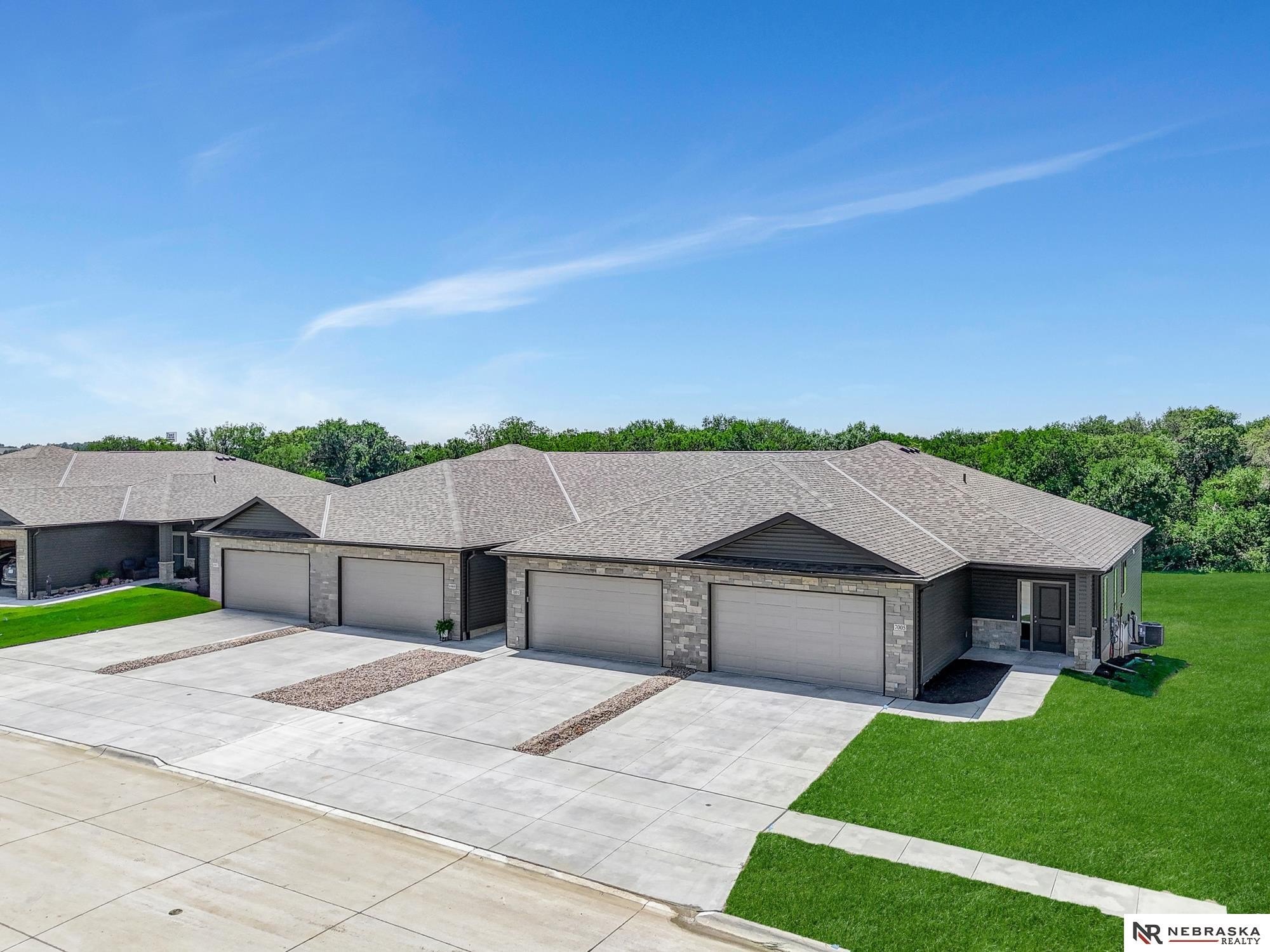 Single Family 2BR 3BA - 8805 Bristlecone Drive, Lincoln, NE
