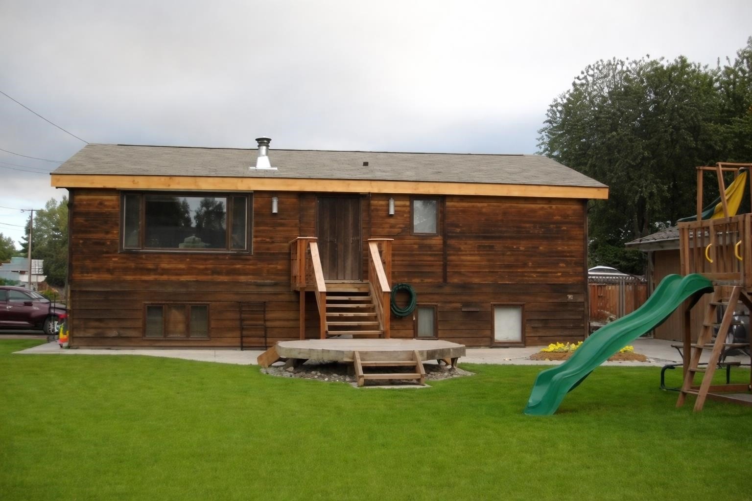 Duplex 4BR 2BA - 251 MINNIE STREET, Fairbanks, AK