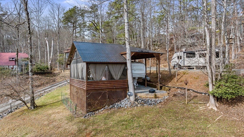 Single Family 1BR 1BA - 18 Second Street, Ellijay, GA