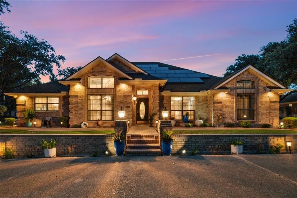 Single Family 3BR 3BA - 1301 Alford Drive, Hillsboro, TX