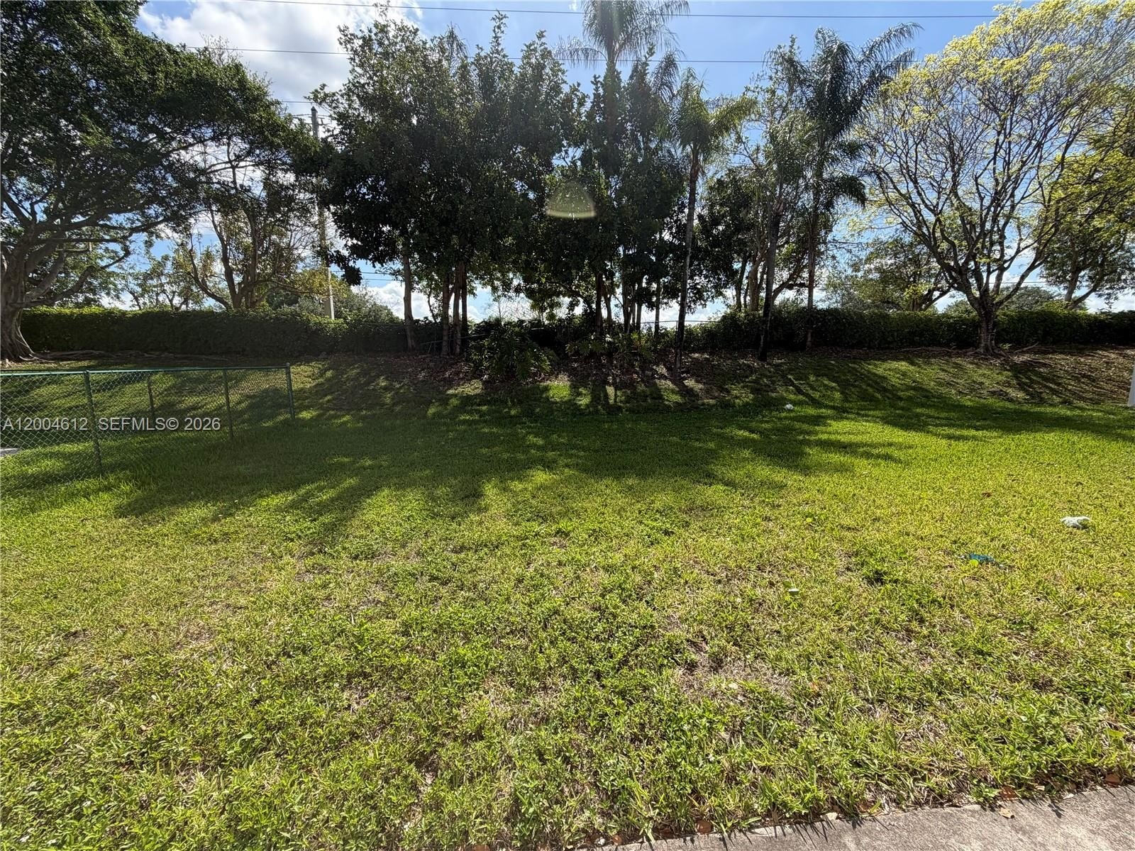 Single Family 5BR 3BA - 2329 NW 184th Ter, Pembroke Pines, FL