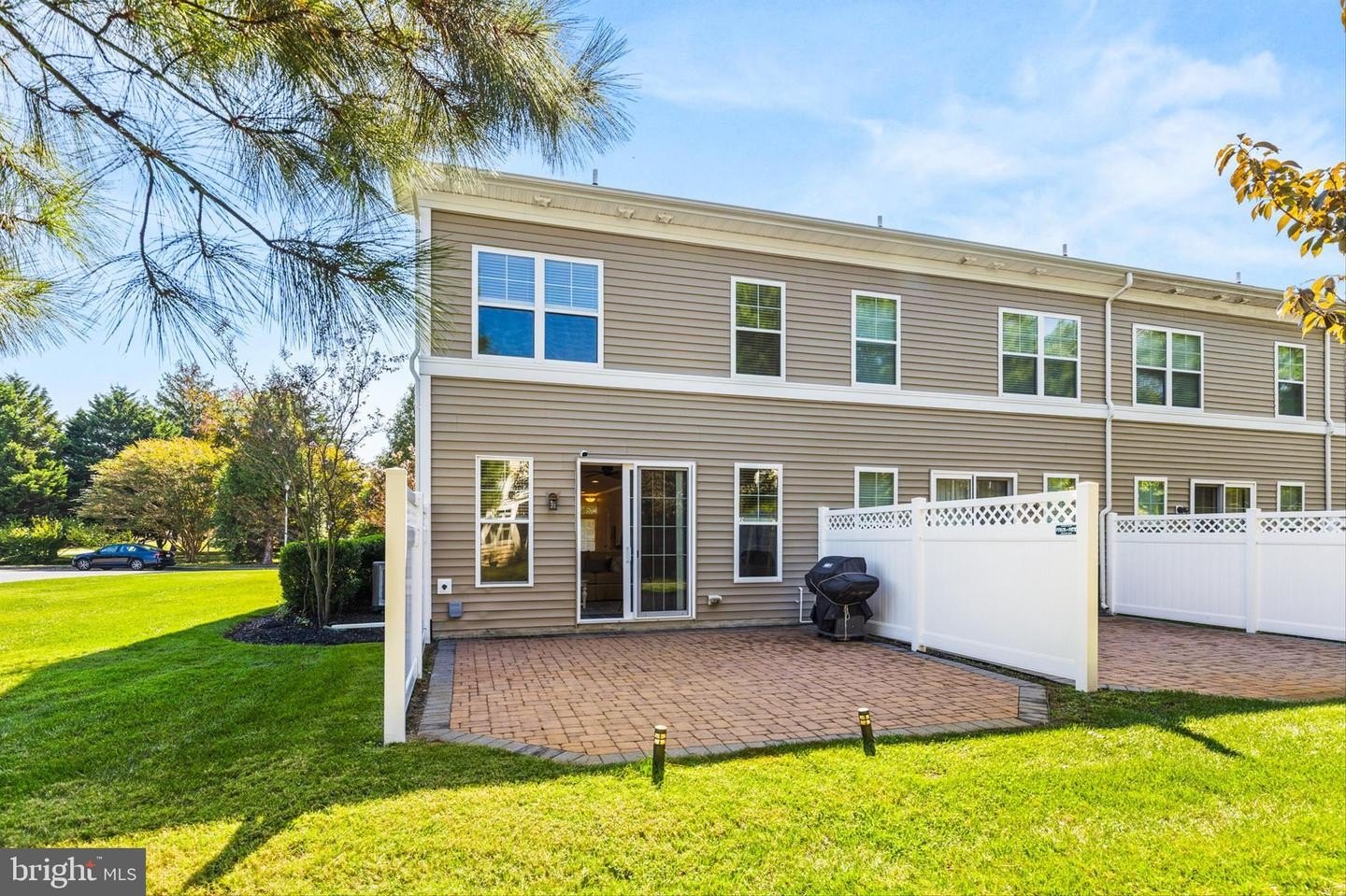 Single Family 3BR 3BA - 2 SMITHFIELD COURT #111, OCEAN VIEW, DE