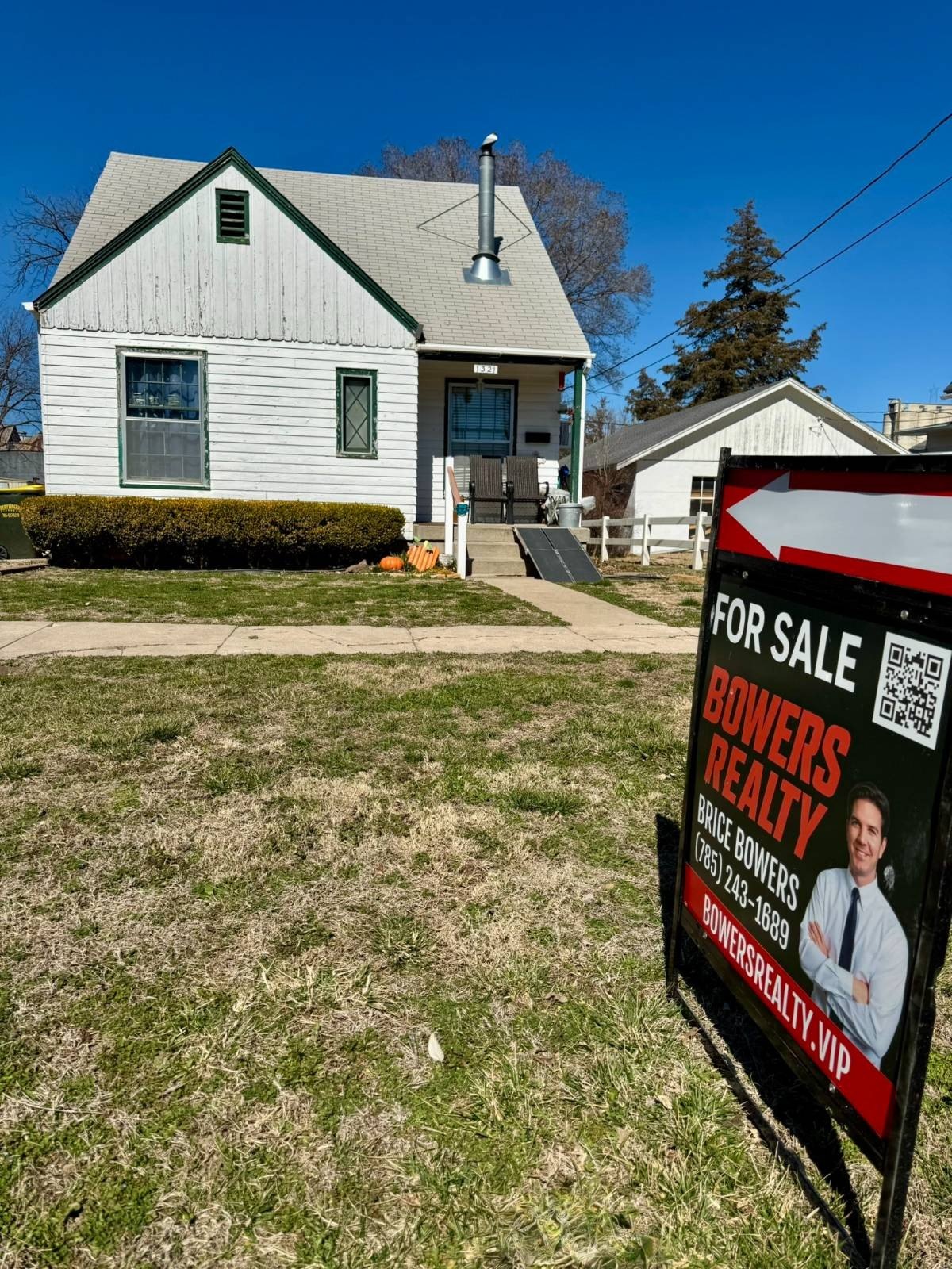 Single Family 3BR 1BA - 1321  16th, Belleville, KS