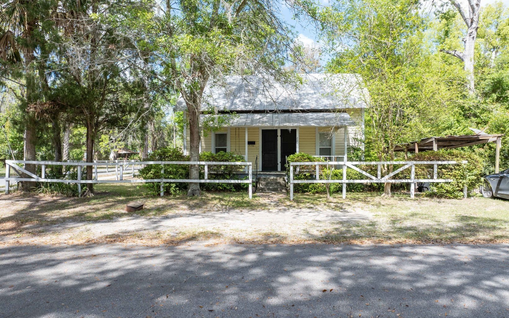 Single Family 2BR 1BA - 220 SW GREEN AVE, Live Oak, FL