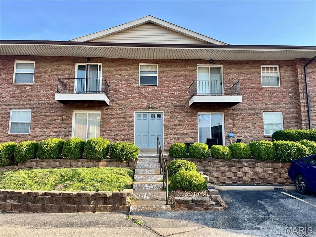 Condo 2BR 1BA - 6954 Colonial Woods Drive, Mehlville, MO