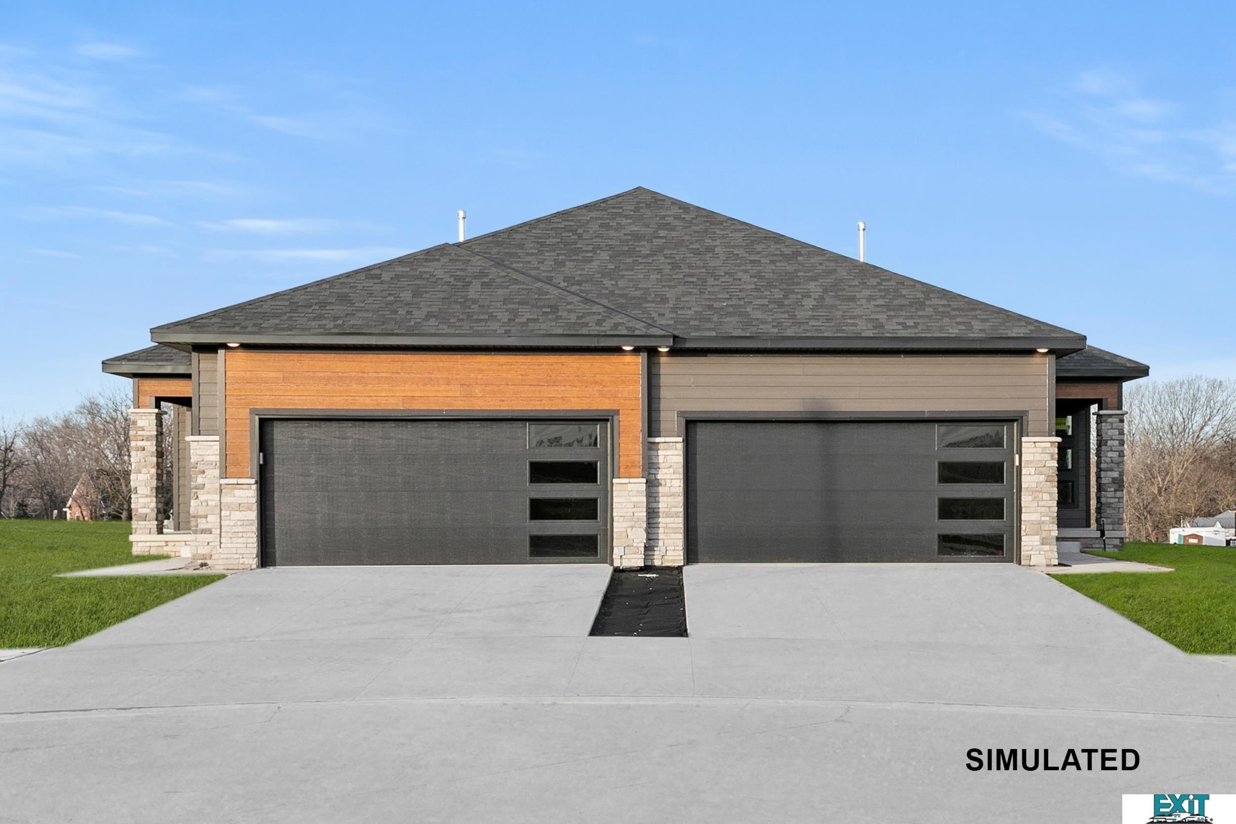 Single Family 3BR 3BA - 10216 Hascall Circle, Lincoln, NE
