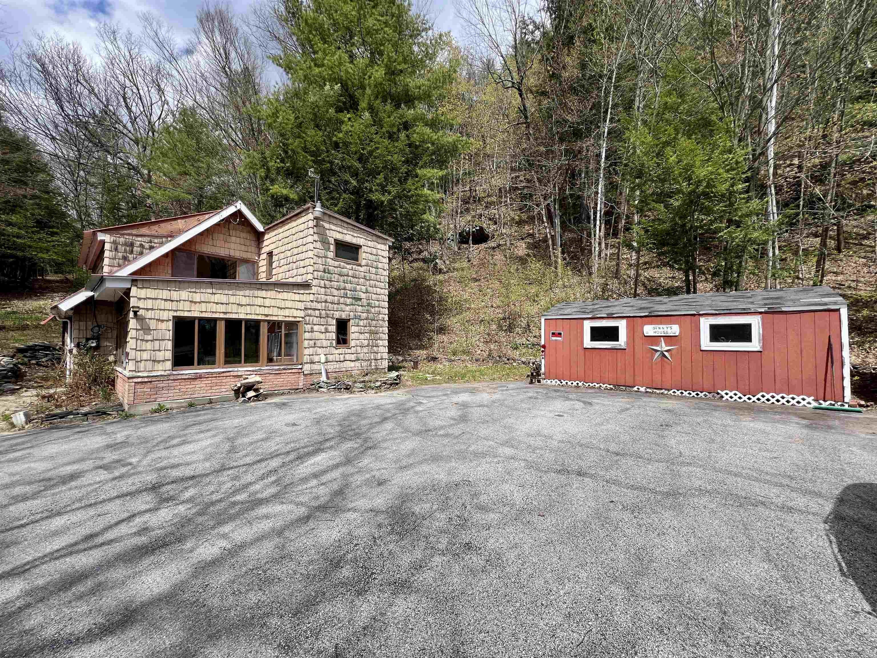 Single Family 3BR 2BA - 5494 VT Route 30, Townshend, VT