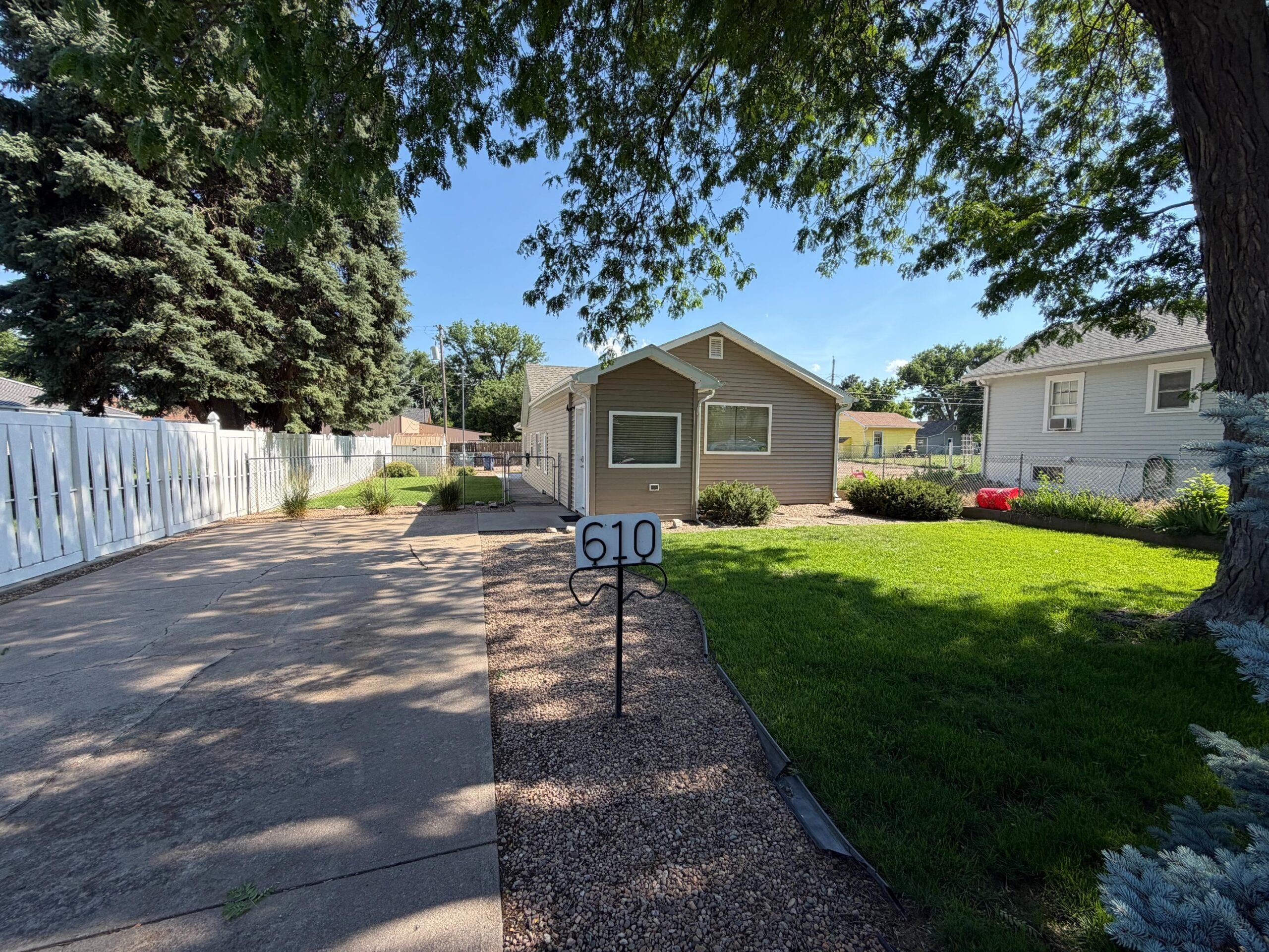 Single Family 3BR 2BA - 610 W. 4th St., Ogallala, NE