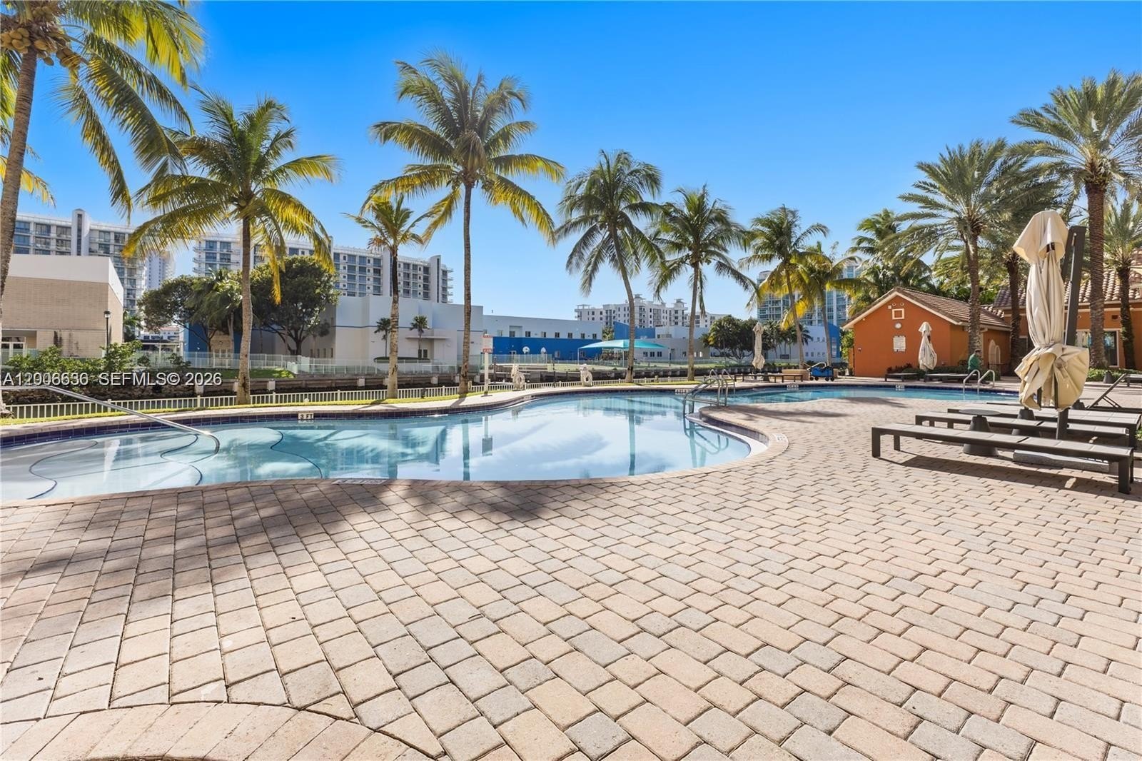 Condo 2BR 3BA - 3340 NE 190th St, Aventura, FL