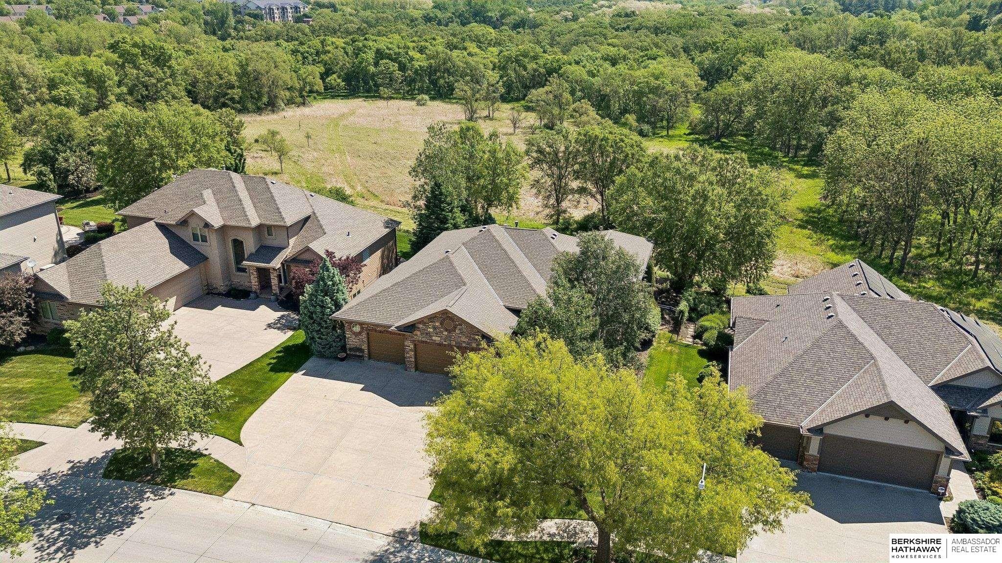 Single Family 4BR 4BA - 3415 S 184 Avenue, Omaha, NE