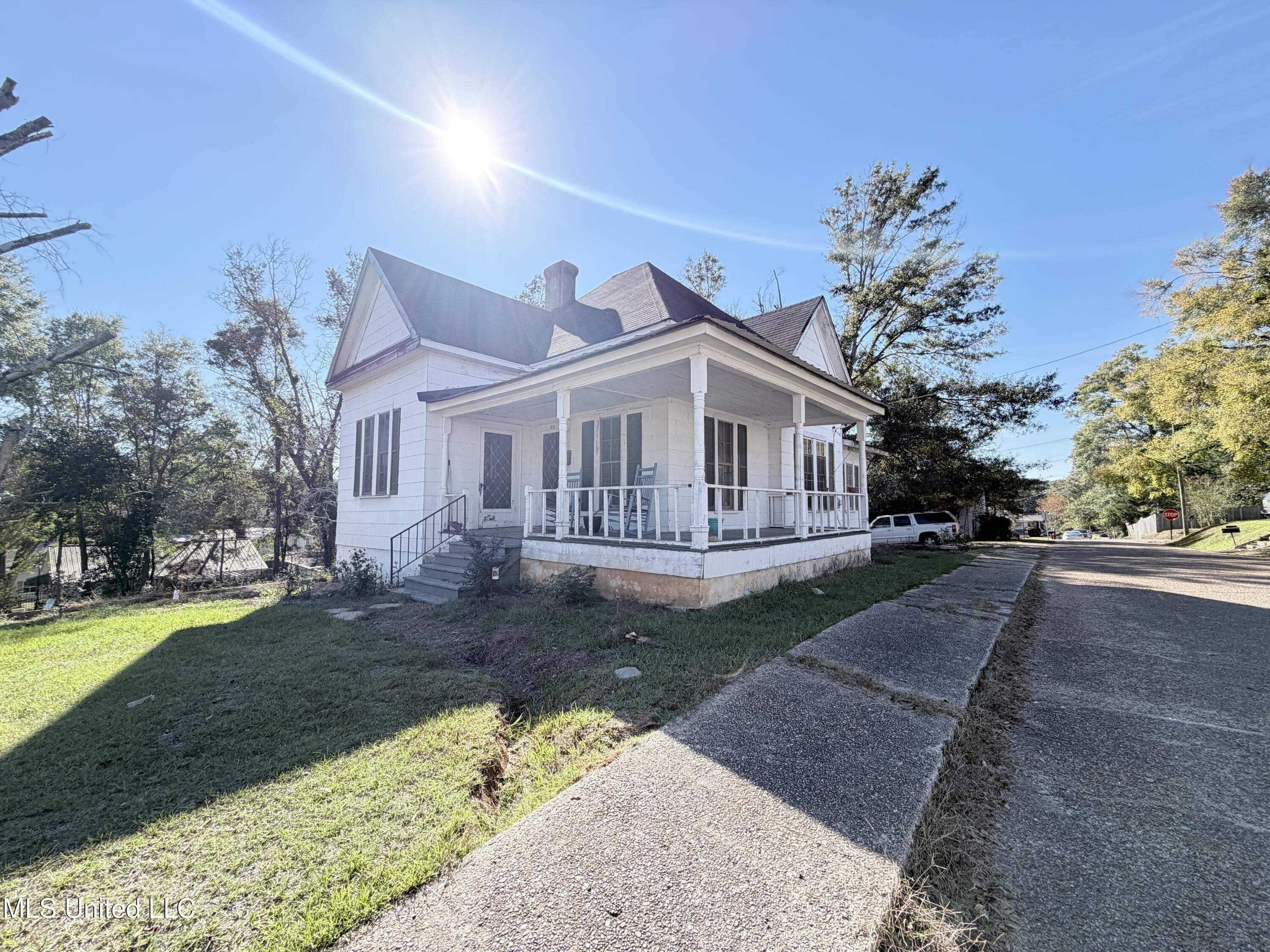 Single Family 1BR 1BA - 311 Range Avenue, Philadelphia, MS