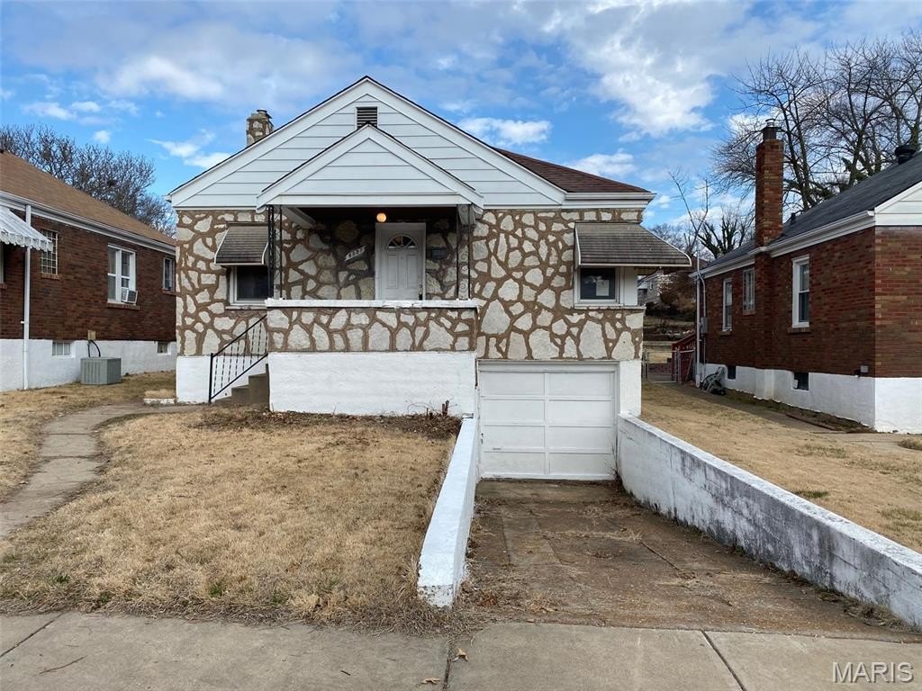 Single Family 2BR 2BA - 6927 Myron Avenue, St Louis, MO