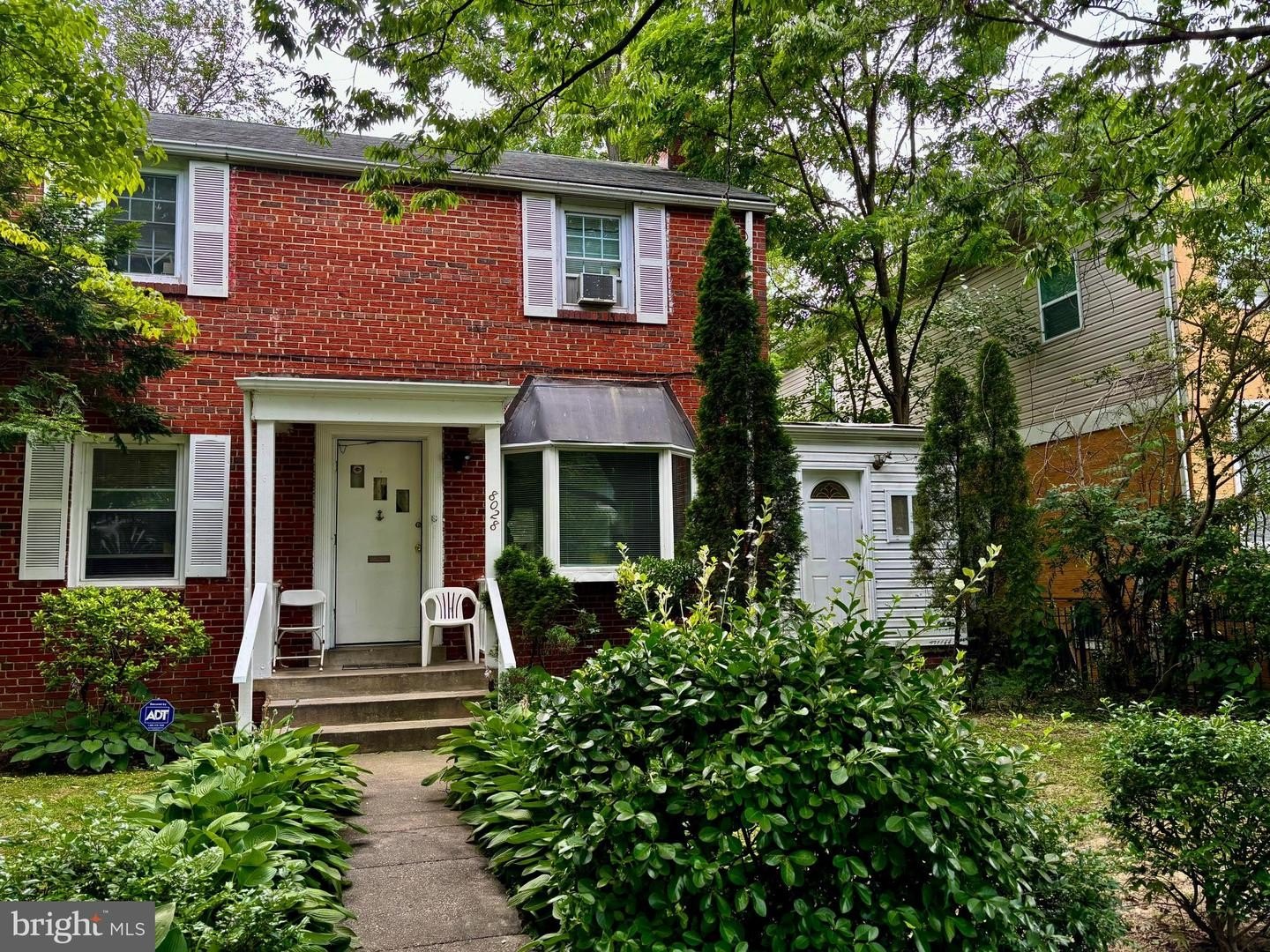 Single Family 5BR 5BA - 8028 EASTERN AVE NW, WASHINGTON, DC