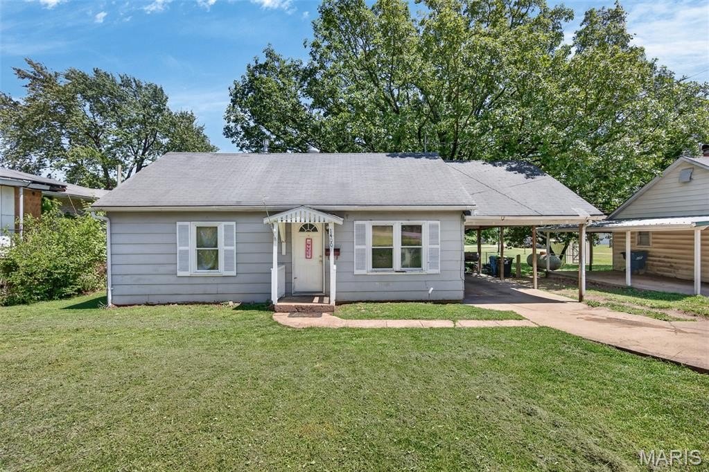Single Family 2BR 1BA - 1400 &1402 S Main Street, Salem, MO