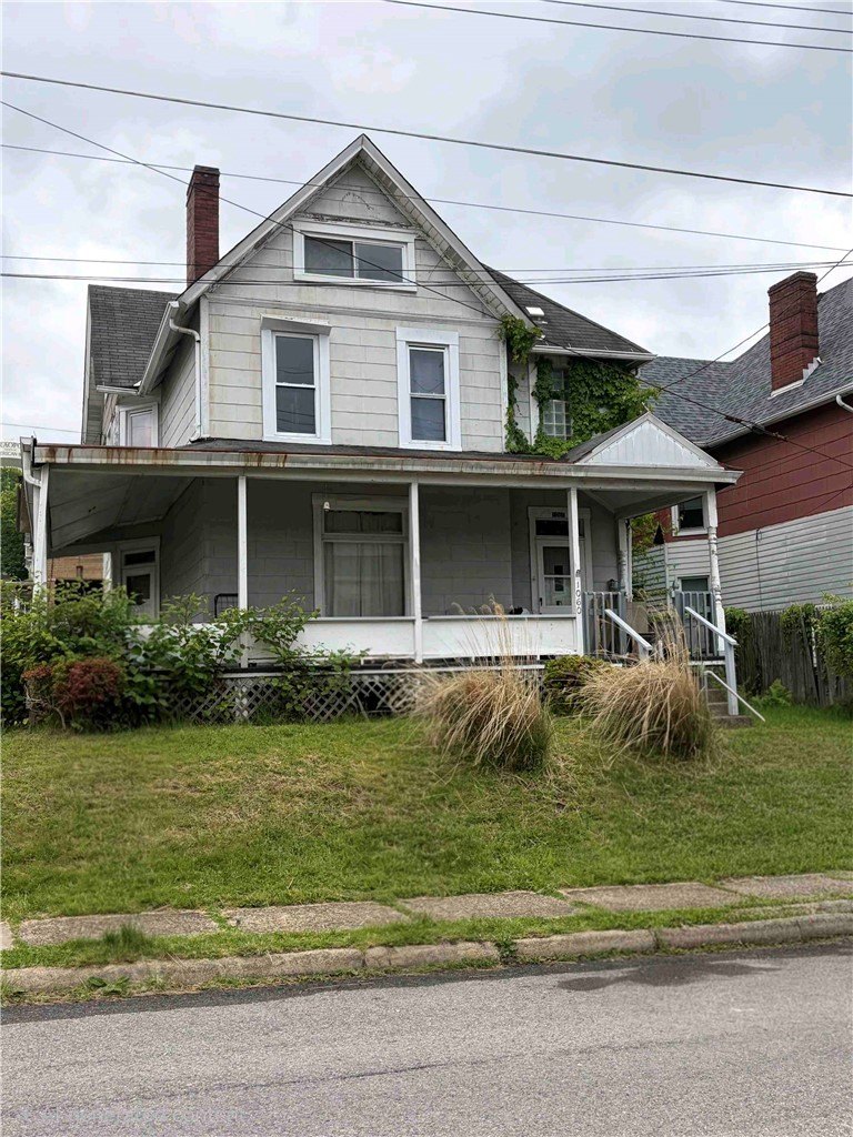 Single Family 3BR 2BA - 1060 Vance Ave, Coraopolis, PA