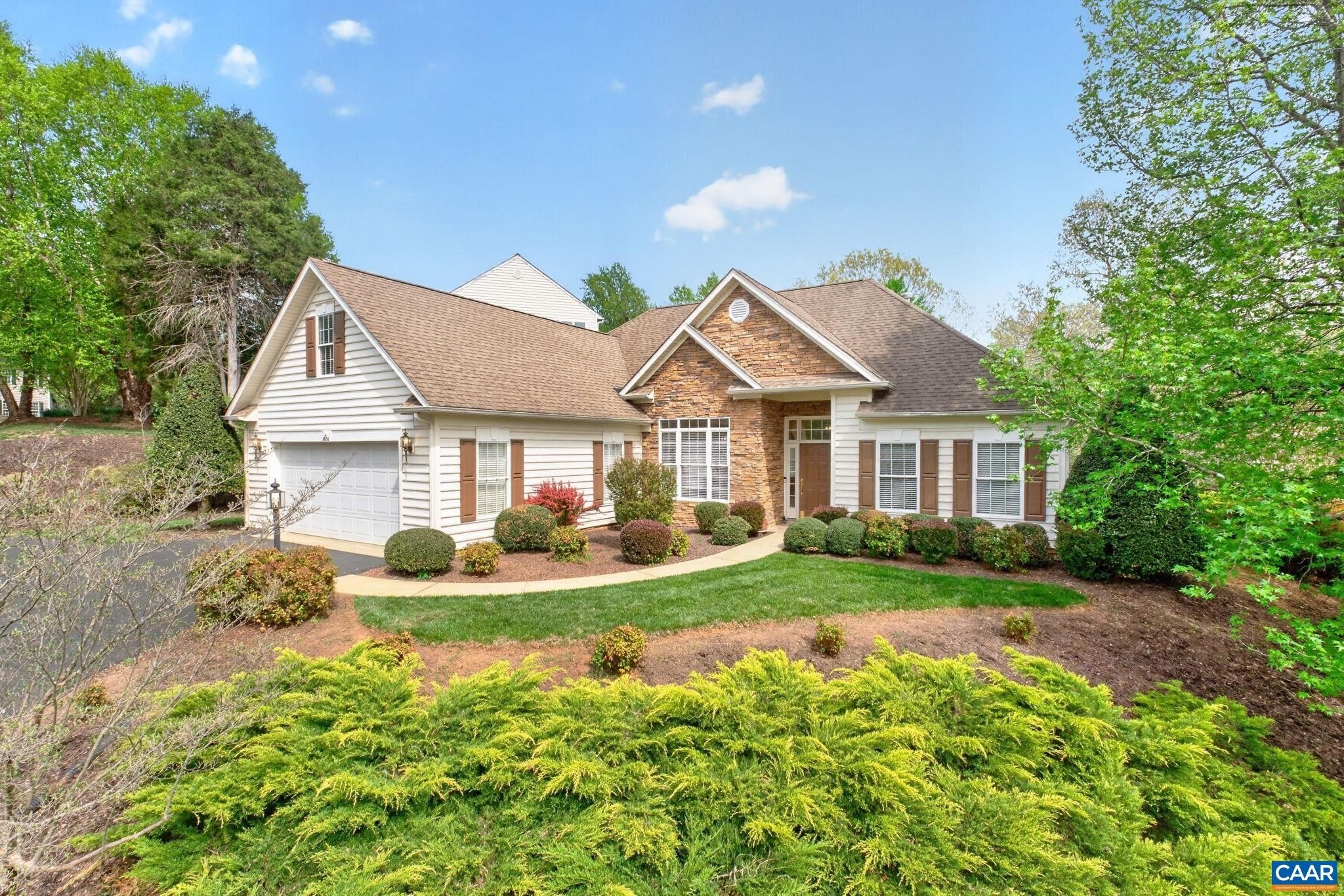 Single Family 3BR 2BA - 1804 CREEKVIEW LN, CHARLOTTESVILLE, VA