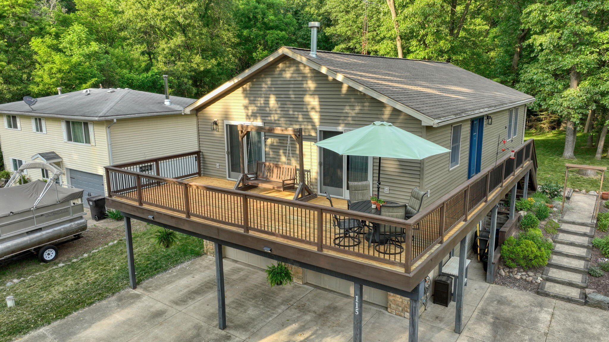 Single Family 3BR 2BA - 115 Ambler Drive, Brooklyn, MI