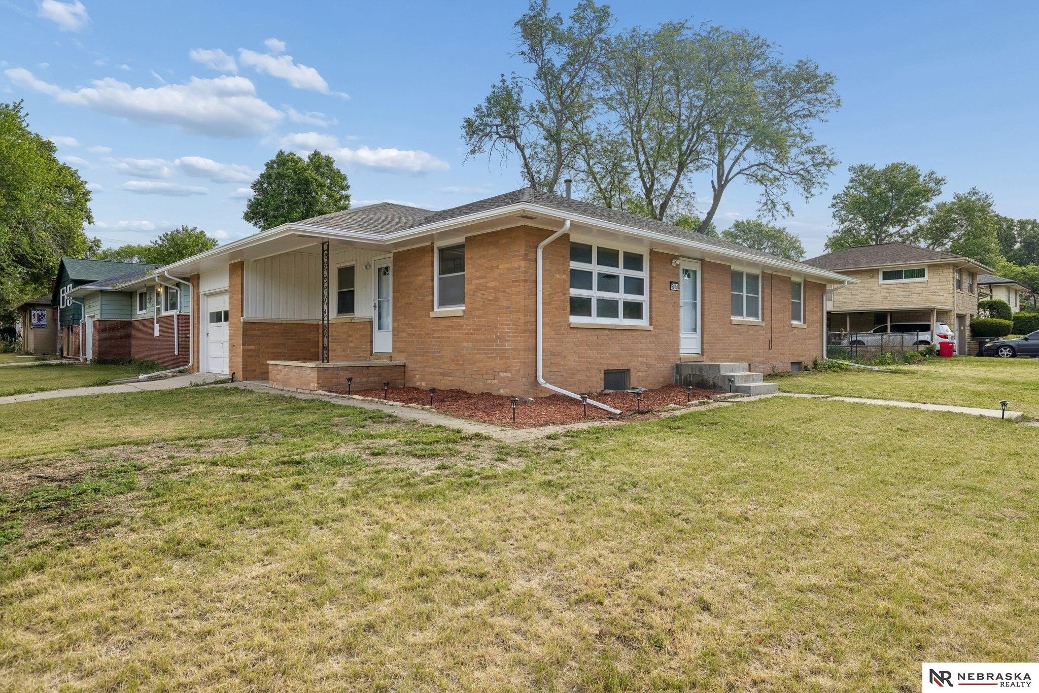 Single Family 4BR 2BA - 6000 Lexington Avenue, Lincoln, NE