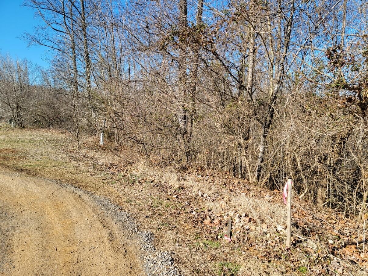 Lots 7-8-9 Cresthill Dr  