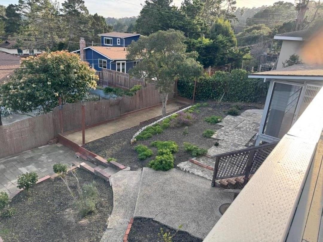 Single Family 4BR 3BA - 11 Pinehill WAY, MONTEREY, CA